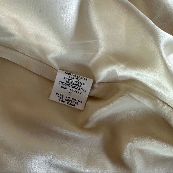 Kittenish Scarlet Set NWT - Picture 10 of 12